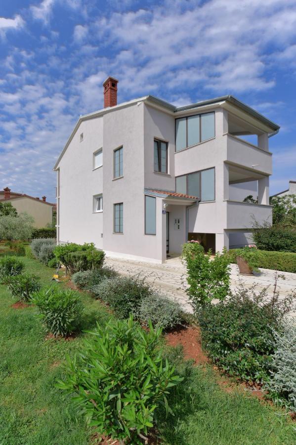 Brezac Olive Garden Apartment Fažana Exterior foto